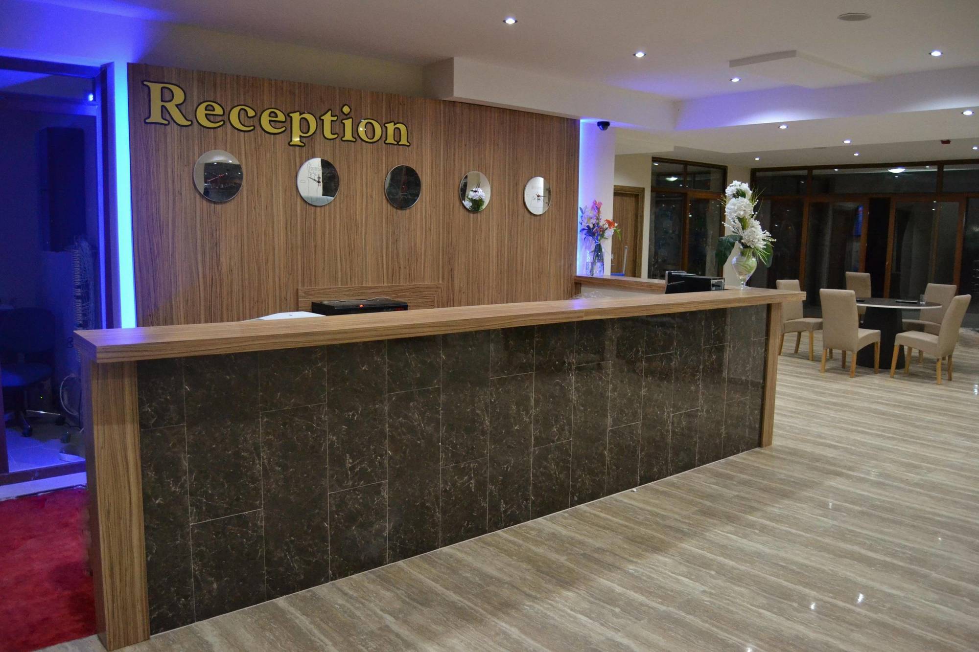Belmare Hotel كوشاداسيه المظهر الخارجي الصورة